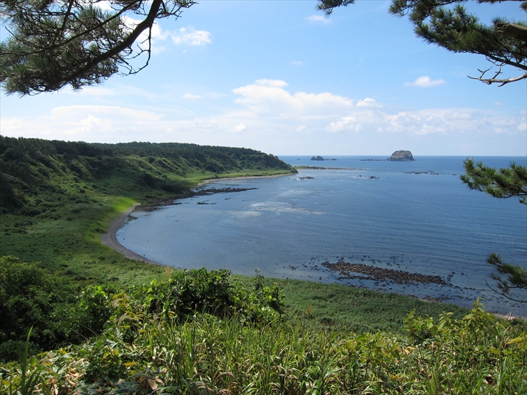 展望スポットからの眺望は絶景の八幡崎【飛島】