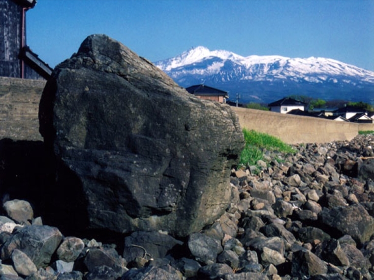 唐戸石（秋田県）