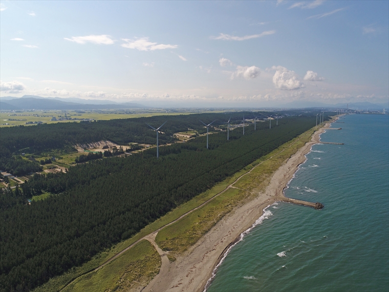 全長35kmにも及ぶ日本三大砂丘の庄内砂丘【山形県】