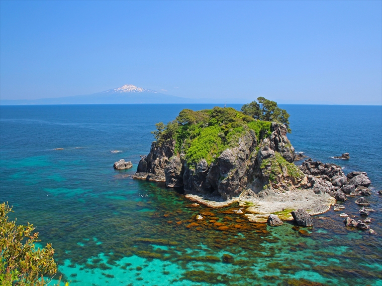 飛島から見た日本海