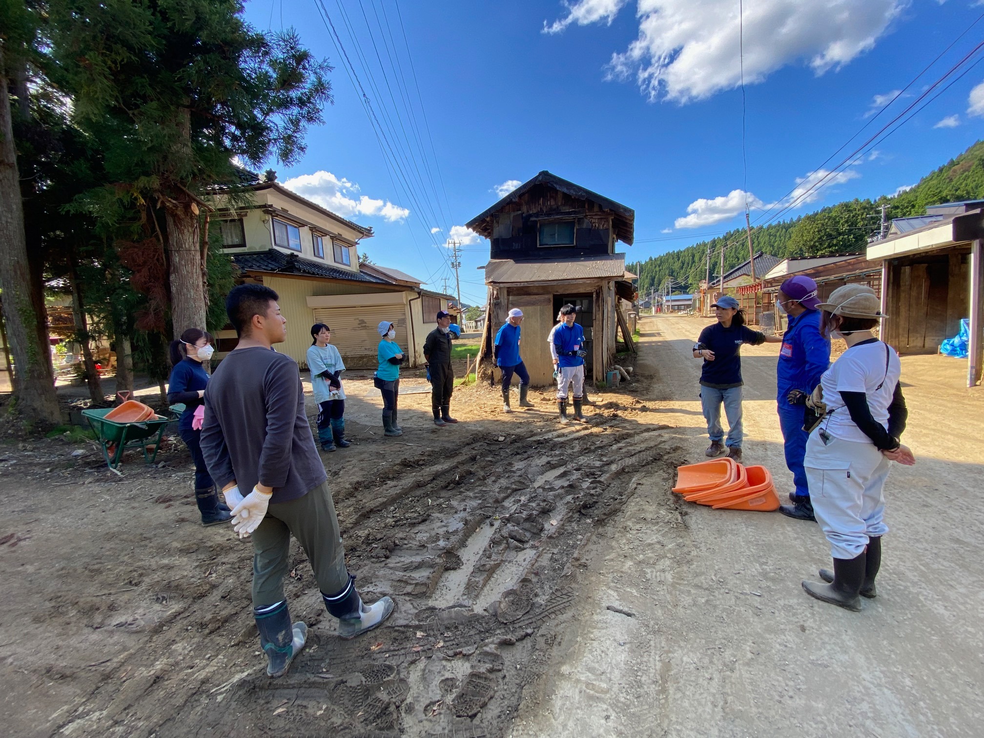 大雨被害復旧ボランティアの様子