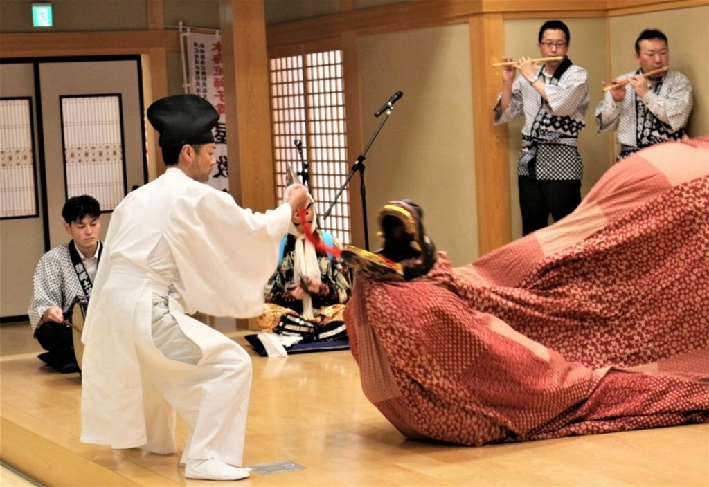 「まいーれ」９月公演の様子